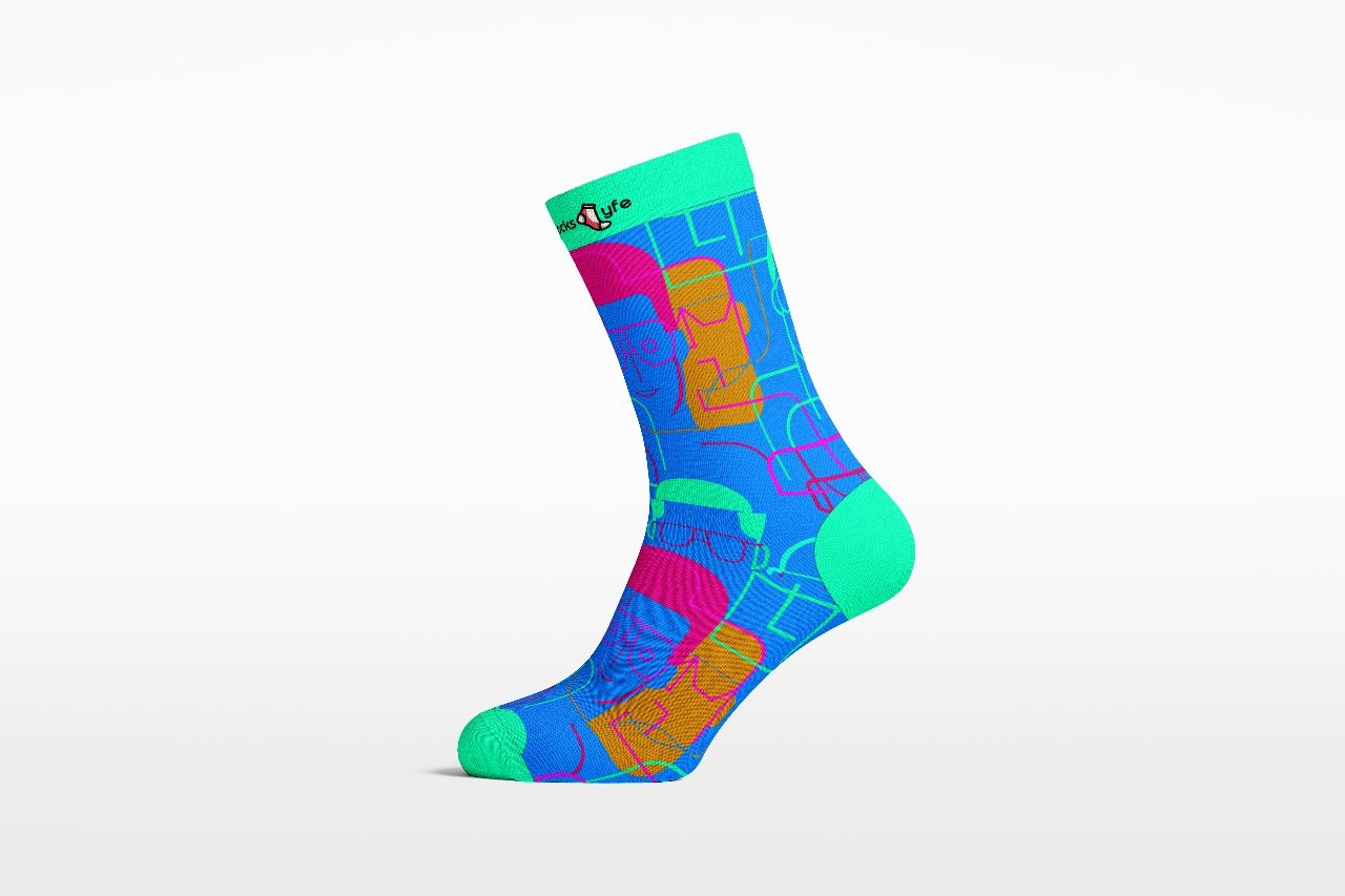 Light blue socks with artistic face design – Socks Lyfe